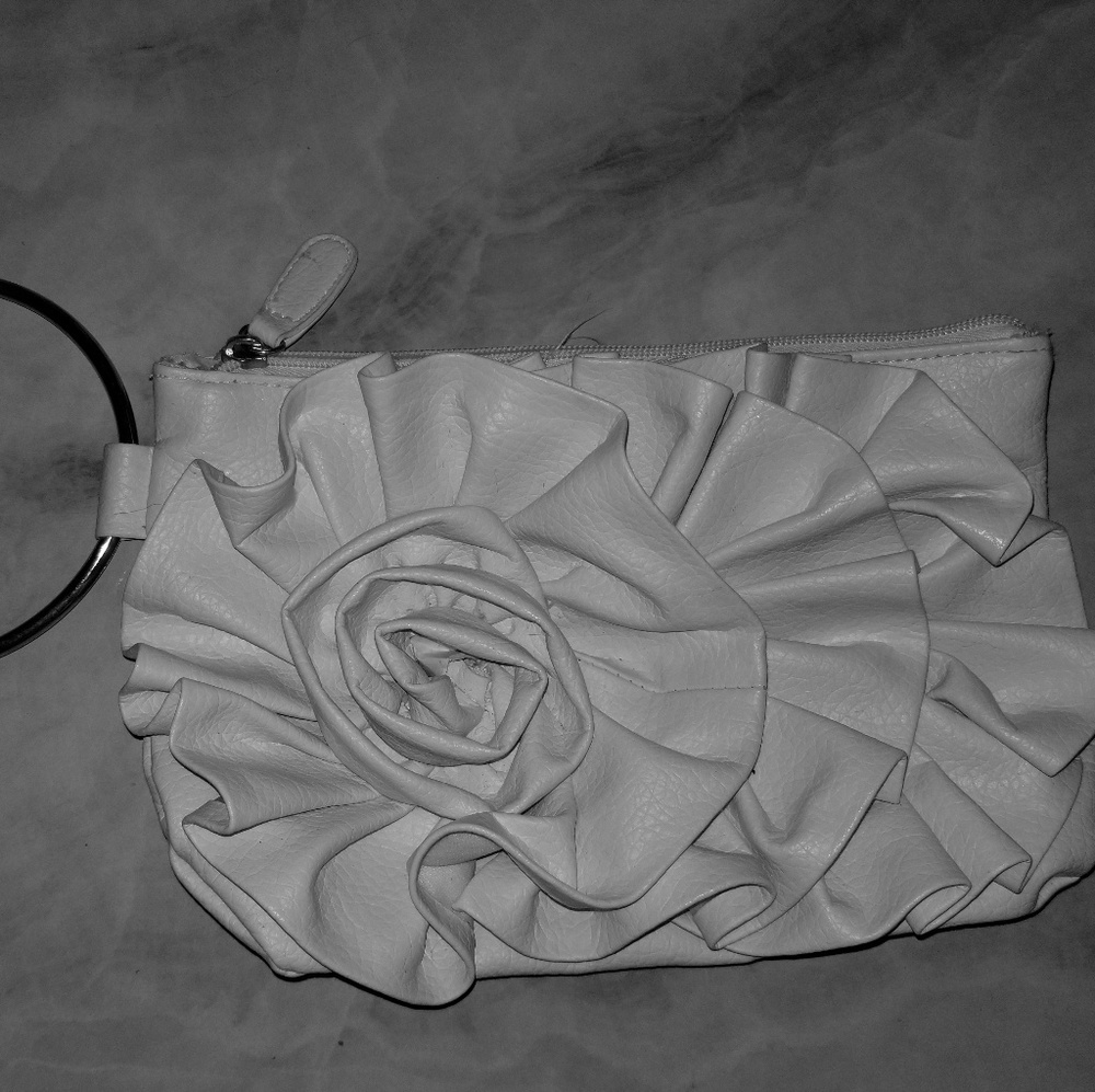 Wristlet
